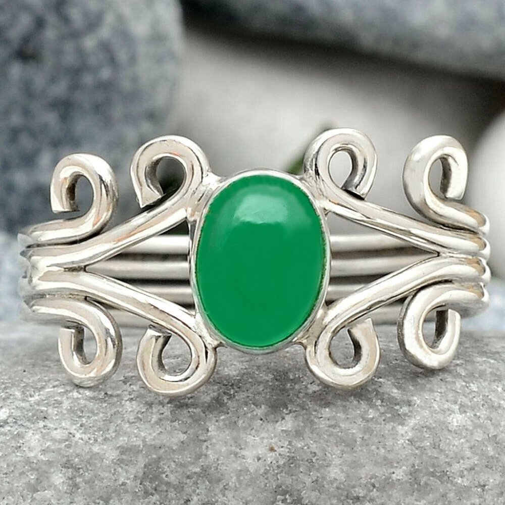 New - Dainty Green Onyx 925 Sterling Silver Ring - Size 8
